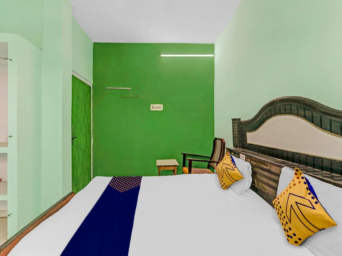 Spot On 81122 Saket Honest Hotel Ayodhya 外观 照片