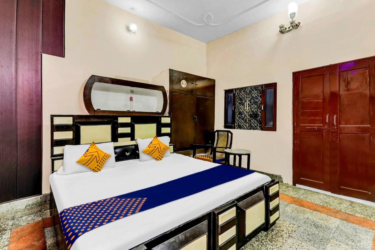 Spot On 81122 Saket Honest Hotel Ayodhya 外观 照片